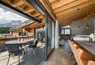 Alpiner Stil &amp; höchster Komfort: Chalet mit traumhaftem Bergblick &amp; Pool