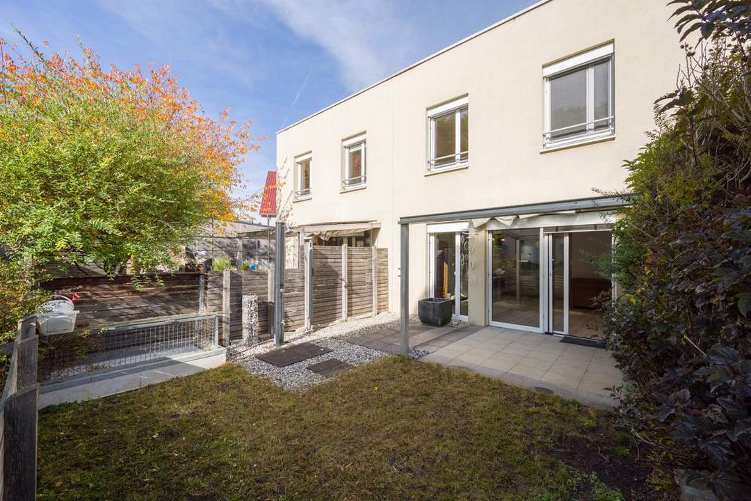 Einziehen &amp; Wohlfühlen – hochwertiges Reihenhaus mit Garten, Terrasse, Keller und zwei TG-Stellplätzen im Zentrum von Steyr!