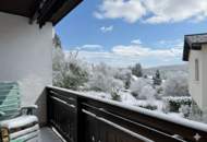Südwest-Loggia mit Fernblick ins Grüne | Garage und Carport-Stellplatz | Absolute Ruhelage
