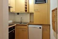 "Licht, Ruhe, Raum: Charmante 2-Zimmer-Wohnung im Innenhof"