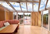 "Einfamilienhaus mit Pool, Sauna & 1.182 m² Grundstück in Strasshof"