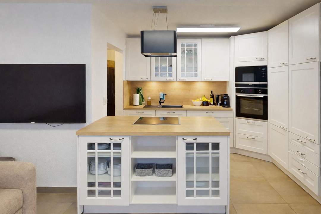 VERKAUFT!!!Attraktives Haus mit zwei Wohneinheiten und großzügigem Grundstück!