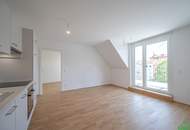 TRAUMHAFTE DACHGESCHOSSWOHNUNG *INKL. EINBAUKÜCHE*