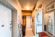 Renovierungsbedürftige Singlewohnung mit viel Charme und Ausblick