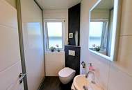 Wohnjuwel mit 2 Wohnungen (ca. 290 m² Wfl.), 2 Terrassen, Gartenareal mit Pool &amp; Poolhaus - Neuzeug