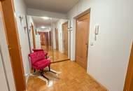 Großzügig. Ruhig. Hochwertig. – 3-Zimmer-Wohnung mit Innenhofloggia & Tiefgaragenplatz