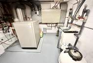 **Exklusive Landhausvilla in Pötzleinsdorf** ++ eigener Pool ++ Sauna ++ Fitnessraum ++ großer blühender Garten ++ Garage ++ Terrasse ++ direkt beim Pötzleinsdorfer Schlosspark ++