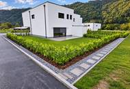 Modernes Reihenhaus mit großem Garten