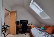 Viel Platz für Ihre Zukunft: Einfamilienhaus mit großem Garten in Kapelln