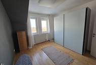 3-Zimmer Dachgeschoßwohnung + Loggia für die kleine Familie!