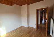 ++PERFEKTE FAMILIEN- oder STUDENTEN- MAISONETTENWOHNUNG zum WOHLFÜHLEN mit 2 BALKONE** 3 SZ, BÜRO, WOHNKÜCHE++ CARPORT++ca. 123 m² WOHNFLÄCHE++