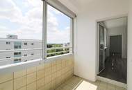Helle, großzügig geschnittene 3-Zimmer Dachgeschoßwohnung mit Loggia!