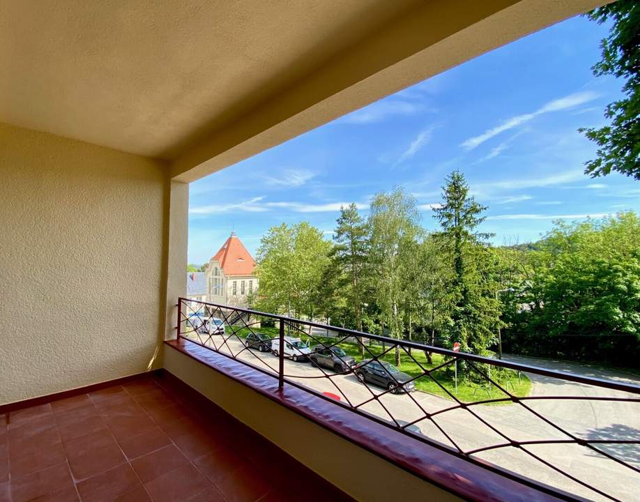 GRÜNBLICK DELUXE - WUNDERSCHÖN GENERALSANIERTES FAMILIENDOMIZIL MIT VIEL PLATZ ZUM LEBEN