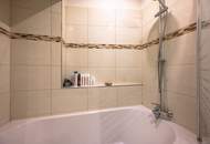 ++NEU++ Großartige 2-Zimmer ALTBAUWohnung in fantastischer Lage mit Balkon!