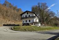 Sanierungsbedürftiges Haus in Aussichtslage