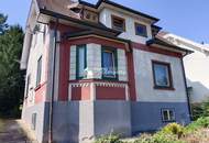 Romantisches Haus mit großem Garten