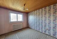 Entzückendes Haus, ebener Garten und viel Potential!