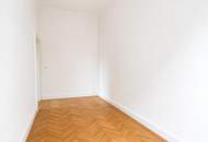 Hochwertig möblierte 3-Zimmer-Wohnung mit Balkon