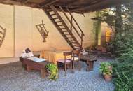Wunderschöner Dreikanthof in Ruhelage mit Reithalle