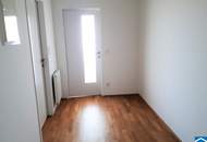 Schöne 2 Zimmer Wohnung mit Loggia in zentraler Lage