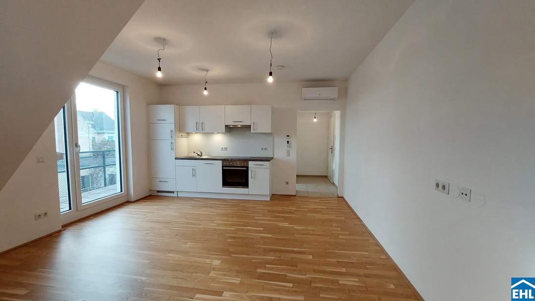 2-Zimmer Dachgeschoßwohnung mit großem Balkon! Nahe der Donauinsel