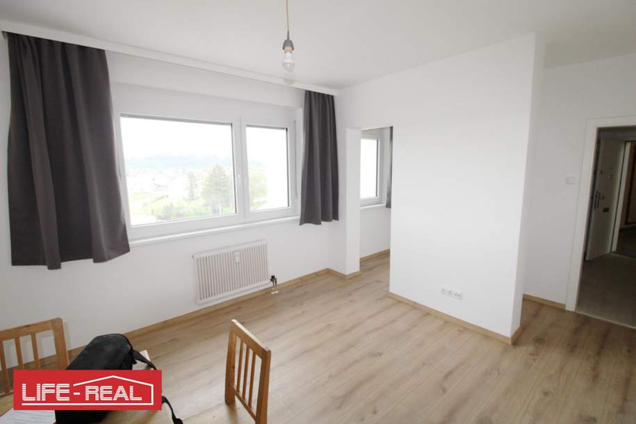 Sonnige Garçonnière mit traumhaftem Ausblick in zentraler Lage, Wohnung-kauf, 110.000,€, 4850 Vöcklabruck
