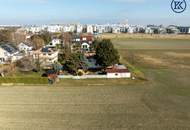 Großes Grundstück nahe Lobau – Ruhe & Neubaupotenzial in idyllischer Gartensiedlung