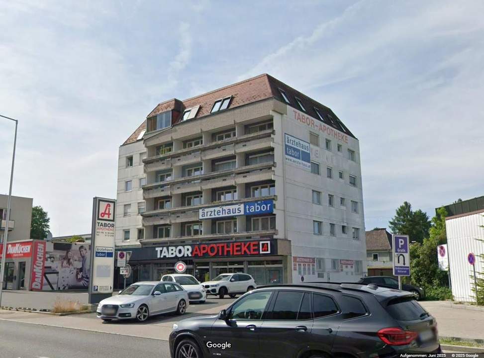 Büros im Ärztehaus - Tabor ideal für Arztpraxen oder Kanzleiein- bis zu 600 m2 verfügbar.