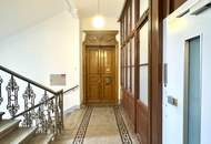 TOP-LAGE beim SCHOTTENTOR! 5-Zimmer-Altbau in Hof- und Straßenlage