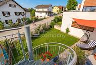 Wunderschöne Wohnung, 5 Zimmer, mit Blick über den glitzernden Attersee, in Seewalchen mit Garten und Sonnenterrasse.