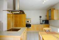 SMARTES, LEISTBARES EINFAMILIENHAUS MIT POOL UND GROSSEM GARTEN!