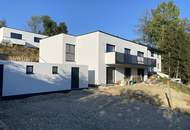 Modernes Zweifamilienhaus mit Gartenwohnungen – Erstbezug!