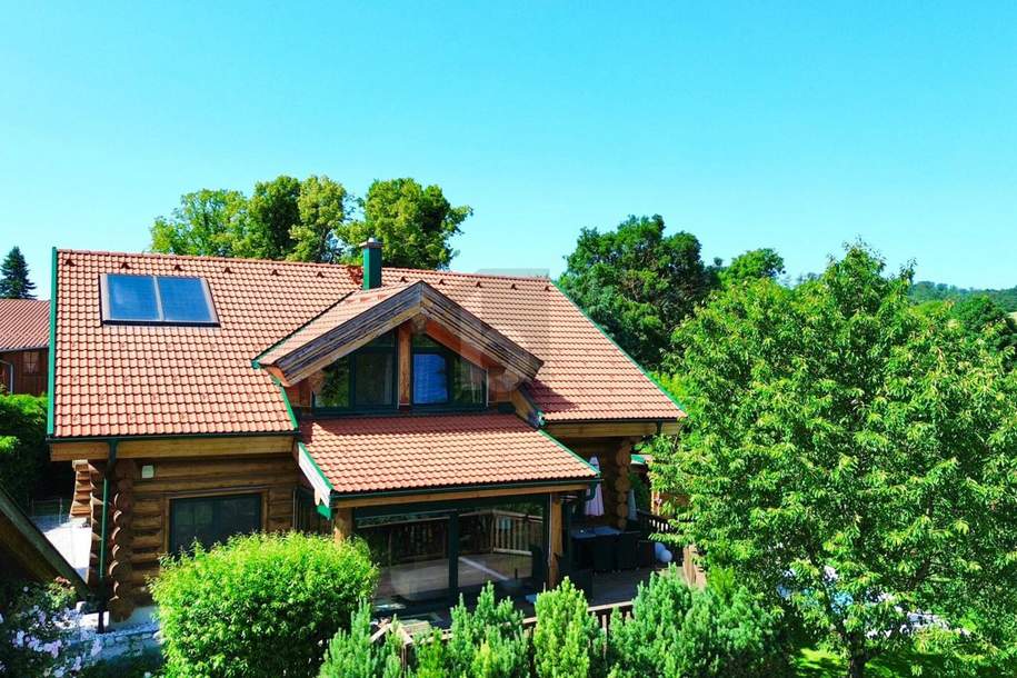ROMANTISCHES UND MODERNES NATURSTAMMBLOCKHAUS MIT NEUEM POOL!, Haus-kauf, 1.100.000,€, 2392 Mödling