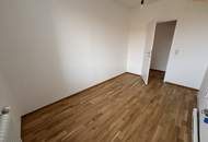 Sonnige Aussichten in ruhiger Grünlage: großzügige 2-Zimmer-Wohnung mit gemütlichem Balkon, moderner Dusche und heller Küche im 3. OG (inkl. Aufzug) – ideal für Singles oder Paare in Steyr-Münichholz!