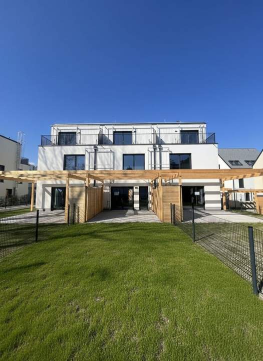 * Exklusive Reihen- und Doppelhäuser am idyllischen Hunyadi Park mit Blick in den Park im ALTORT MARIA ENZERSDORF!