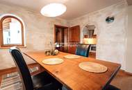 WOHNEN AM SEE - Absolute Rarität in unmittelbarer Seenähe mit Bergblick - 5 Zimmer Erdgeschoßwohnung mit großzügigen Räumlichkeiten