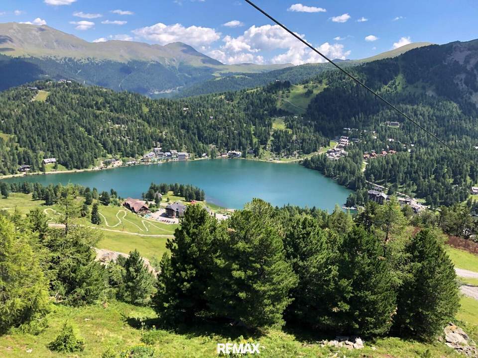 GOLDEN EAGLE - ein außergewöhnliches & exklusives Rundholzchalet