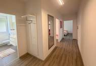 Modernisierte 2-Zimmer-Wohnung mit Loggia und Parkplatz