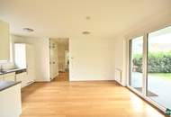 Moderner 2,5-Zimmer-Neubau mit sehr großem Garten