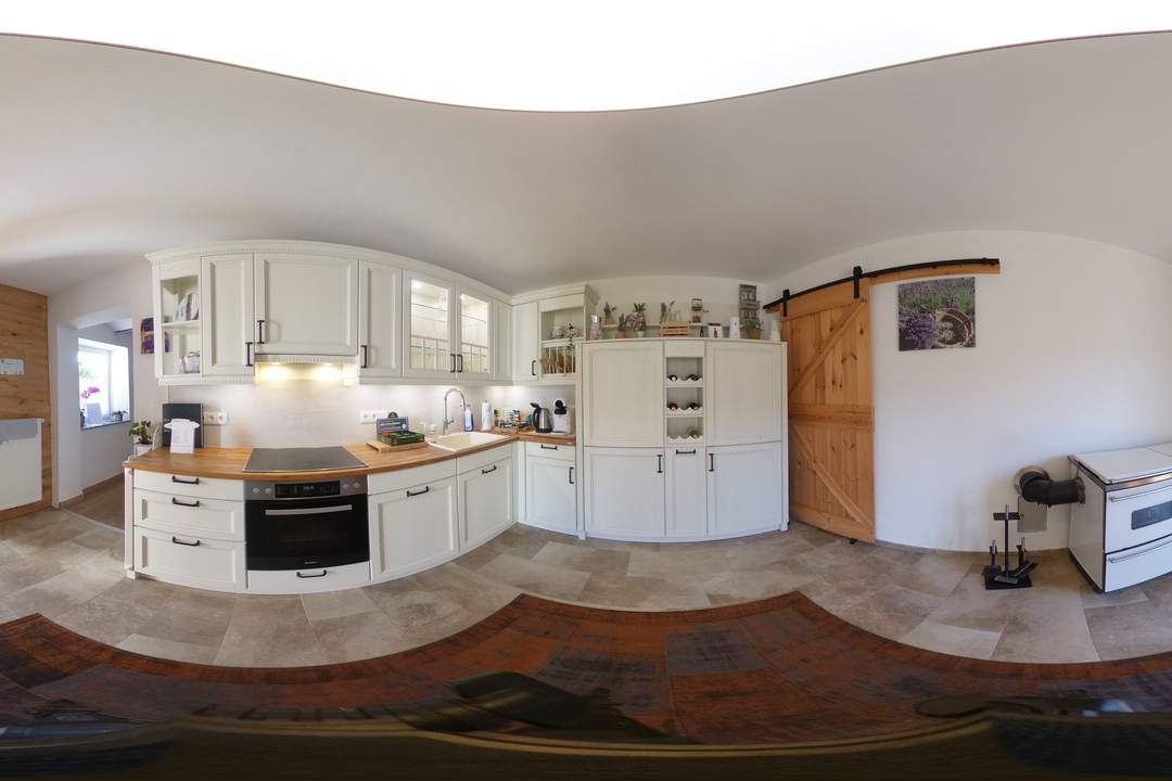 Einfamilien-/Ferienhaus verbindet historischen Charme mit modernem Wohnkomfort mit Burgblick!