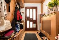 Gepflegtes Einfamilienhaus mit großem Garten, Garage &amp; Ausbaupotenzial in Hauskirchen
