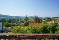 Landhaus mit Potential auf Anhöhe mit traumhaftem Weitblick ins Land