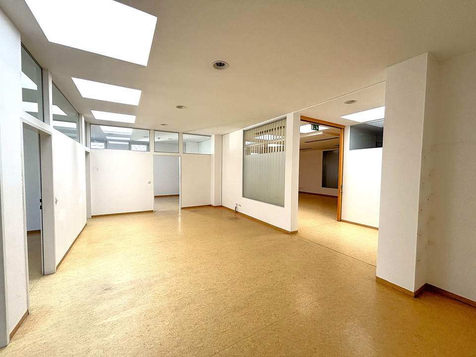Büro-Kanzlei-Atelier-Praxis-Therapie - Top-Geschäftsadresse im Herzen der Stadt