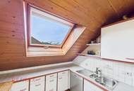 Zweistöckige Dachgeschosswohnung mit 5 Zimmern