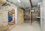 "Großzügiges Grundstück mit Altbestand"