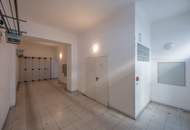 ++AIRBNB++ Unlock the Potential – 3-Room Period Apartment to Make Your Own