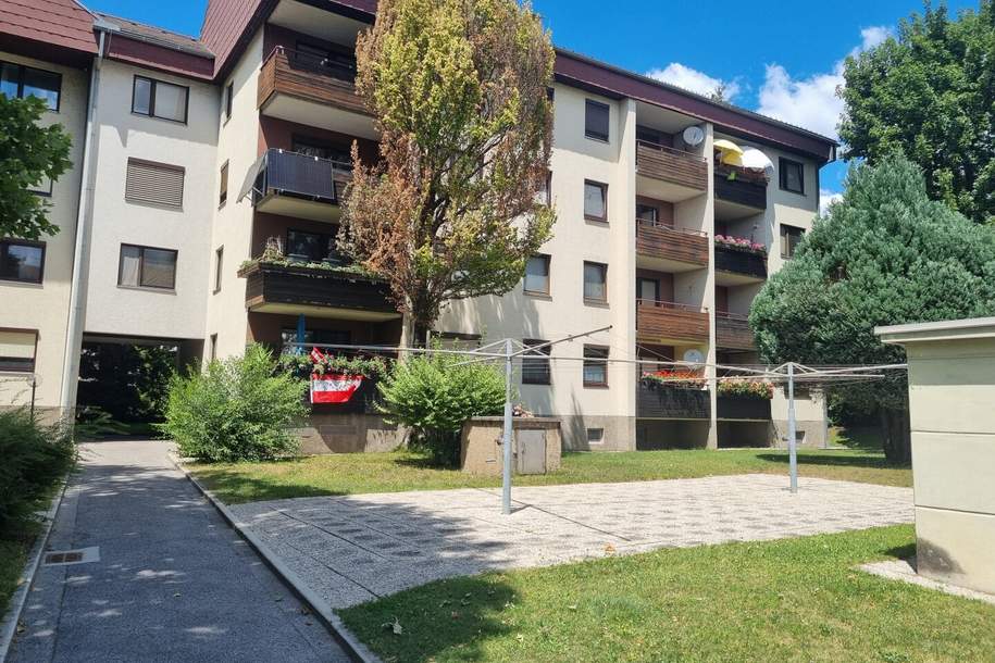 Top-Lage an der Mur: teilrenovierte Wohnung mit neuen Highlights & Retro-Charme, Wohnung-miete, 1.300,00,€, 8045 Graz(Stadt)