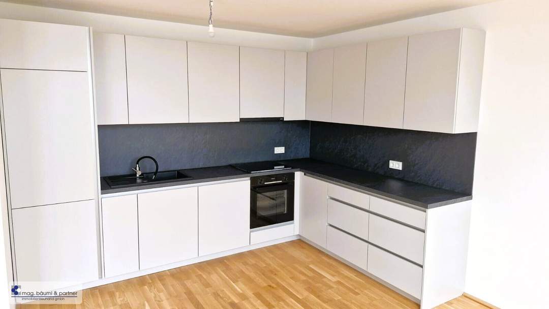 Erstbezug! 3-Zimmer-Wohnung mit Balkon in der Nähe U1 Kagraner Platz - INKLUSIVE Küche!