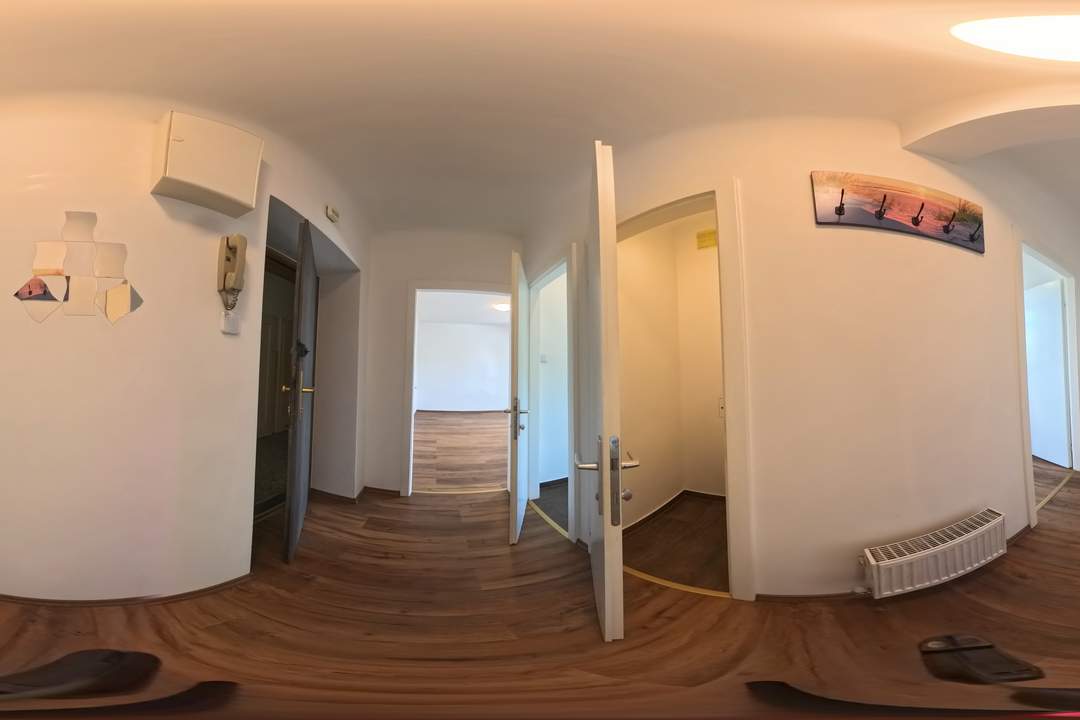 "2-Zimmer Dachgeschosswohnung in ruhiger Lage"