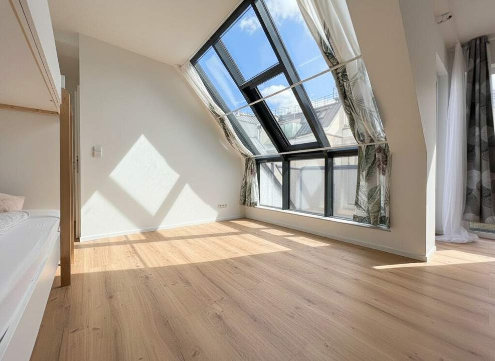 Helle Citywohnung mit Terrasse (Heizkosten inkl.)